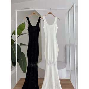 Robe en dentelle Romina à queue de poisson 2762, parfaite comme cache-maillot de bain chic pour femme - Product Image 1