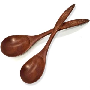 Cuencos de madera natural personalizados al por mayor de buena calidad para servir alimentos y ensaladas - Product Image 5