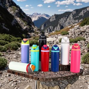 Bouteille isotherme sous vide en acier inoxydable de 600 ml de qualité supérieure, directement de l'usine, avec paille pour boissons sportives - Product Image 1