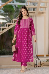 Elegante Conjunto de Kurta de Algodón con Estampado Ikat Amarillo Mostaza para Mujer, con Pantalones, Ropa Casual Étnica Tradicional de Estilo Indio - Product Image 4