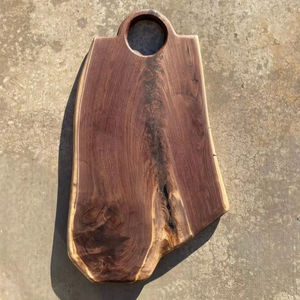 La mejor tabla de cortar de cocina, tablas de cortar de madera de mango con mármol y latón de United Trade World - Product Image 1