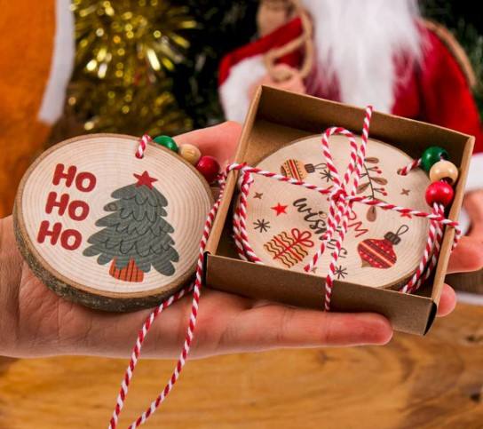 สีน้ำตาล