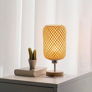 Lámpara de Mesa de Bambú Hecha a Mano con Pantalla de Estilo Japonés, Clasificación IP68, Luz Blanca Cálida para Decoración de Dormitorio y Sala de Estar - Product Image 3