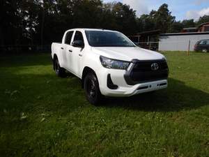 ไปยัง Yota HILUX 2023มือสอง GCC - Product Image 2