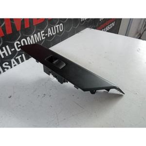 Pannello Pulsanti Posteriore Sinistro per TOYOTA Rav4 Serie (18>) 848100D030 - Product Image 3