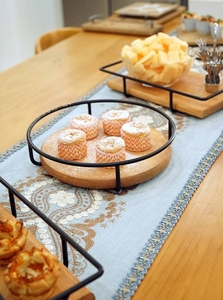 Support à gâteau moderne en gros avec cadre en métal au meilleur prix de l'Inde - Product Image 2