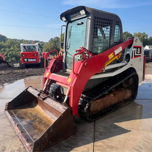Cargador Compacto de Orugas TAKEUCHI TL8 2017 con Motor Diésel Kubota de Alta Eficiencia - Product Image 1