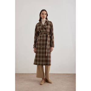 Manteau trench en laine marron à double boutonnage avec bordure en fourrure - Product Image 1