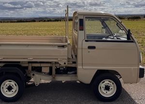 SuzukiS Super Carry 1 0T X 5 vitesses, camion benne manuel, 1988 - Product Image 4