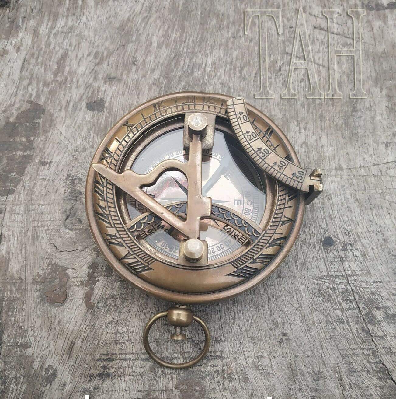 สีน้ำตาล