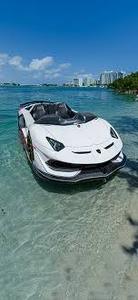Jet ski de qualité supérieure avec caractéristiques sportives, idéal pour l'exploration marine et livraison rapide et sécurisée. - Product Image 3