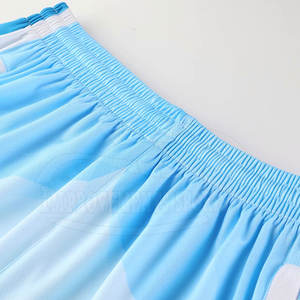 Uniforme de basket-ball léger et respirant avec conception d'ensemble d'impression de logo personnalisé de style unique à vendre - Product Image 4