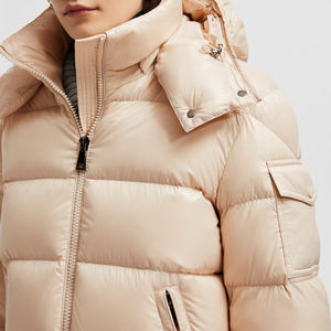 Chaqueta Acolchada Personalizada para Mujer, Chaqueta Acolchada al Mejor Precio, Chaqueta Acolchada Ligera de Poliéster Genuino para Venta en Línea - Product Image 4