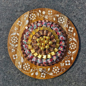 Beau plateau en bois fabriqué à la main avec incrustation de nacre conçu pour l'affichage de cadeaux du Ramadan Eid et un service élégant - Product Image 5