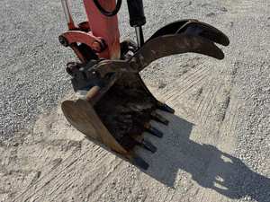 Miniexcavadora Kubota KX71-3 2018: Potencia Compacta con Fiabilidad Comprobada - Product Image 6