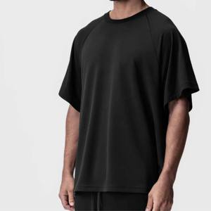 Premium <b>Men's</b> <b>Raglan</b> Sleeve <b>T</b>-<b>Shirt</b> Ideal for Sports and Everyday Casual Outfits - Product Image 6