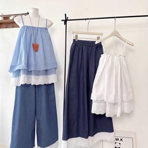 ชุดเซ็ตฤดูร้อน เสื้อสายเดี่ยวชีฟองบางเบาแบบหลายชั้น พร้อมกางเกงขาสั้นเอวยางยืด ขายส่ง - Product Image 5