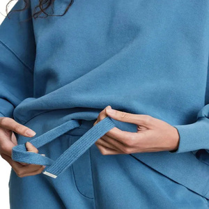 Sweat-shirts à capuche pour femmes de bonne qualité, motif uni, fabrication OEM, en vente à prix avantageux, vêtements d'hiver - Product Image 4