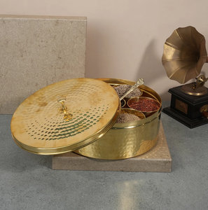 Ustensile de cuisine vintage en bronze et laiton Handi Kadai Tawa Thali Set Cuillère de service Ghee pot Masala Dani Spice Box Roti And Dosa - Product Image 1