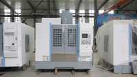 Centre d'usinage vertical CNC VMC 855 à grande vitesse pour le travail des métaux, déplacement 800/550/550 mm, BT40