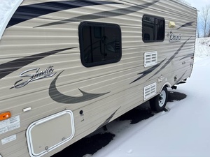 Used 2017 Shasta O-a-s-i-s 18F-Q - Product Image 6