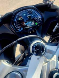 Motocicleta Triumph Daytona 660 usada de 2025 a bajo precio en venta - Product Image 3