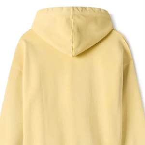 Sweat à capuche basique élégant pour hommes et femmes parfait pour les tenues décontractées, la superposition et le style de rue - Product Image 5