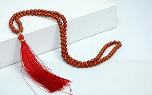 Collar Mala de Jaspe Rojo Natural con 108 Cuentas, Ecológico, Hecho a Mano, para Yoga, Oración, Cristales Curativos, con Borla - Product Image 3