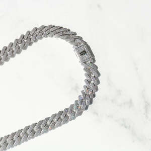 Miami Cuban Hip Hop Unique Iced Out Moissanite Collier Accessoire à la mode - Product Image 4