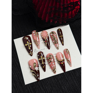 Faux ongles à presser Blood Rose Relic, design d'art ongulaire intriguant - Product Image 4