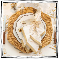 Belle assiette de présentation florale en rotin tissé à la main Tapis de table en rotin écologique pour style de table boho, vintage et minimaliste