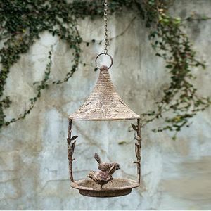 Mangeoire à oiseaux en métal suspendue résistante aux intempéries Porte-graines pour oiseaux sauvages en plein air Construction en fer durable pour la décoration de pelouse de jardin - Product Image 1