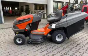 Petit tracteur à gazon électrique 15Hp 4WD Zero Turn avec moteur 125cc 2 temps pour le jardin domestique - Product Image 3