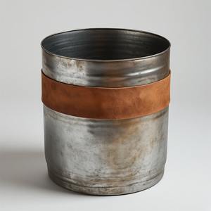 Maceta de cuero galvanizado antiguo de primera calidad con acabado texturizado artesanal para vegetación interior decorativa - Product Image 4