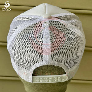 Sombrero de camionero con diseño de logotipo bordado 3D de tela colorida más vendida uso al aire libre - Product Image 3