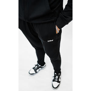 Ensemble de survêtement unisexe 2 pièces pour hommes, confortable, extensible et chaud, parfait pour la gym, l'entraînement, le sport, les sorties, la vente en gros de produits RTS Suplex - Product Image 4