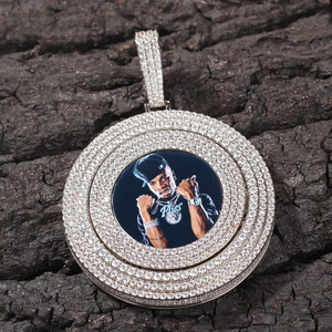 Colgante de moissanita de Hip Hop de diamante helado con corte brillante redondo en plata de ley S925 personalizada VVS claridad - Product Image 2