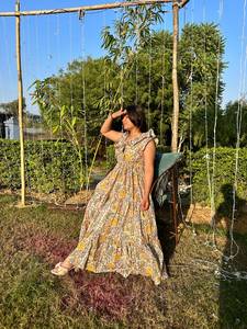 Vestido Maxi Casual de Verano para Mujer, Ecológico, Tejido Natural, Cintura Natural, Estampado Floral Bohemio Hecho a Mano - Product Image 4