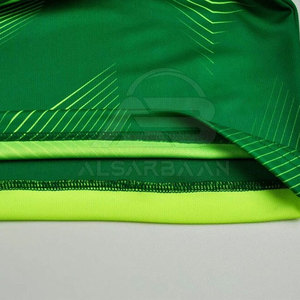 Uniforme de football personnalisé de haute qualité, respirant et à séchage rapide, pour adultes - Product Image 6