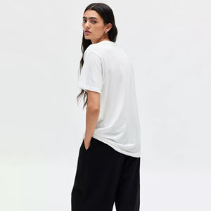 T-shirt surdimensionné 100% coton pour femmes coupe ample blanc uni Streetwear Tee Logo personnalisé impression en gros vêtements pour femmes - Product Image 3