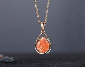 Fournisseur en gros de colliers pendentifs en pierres précieuses naturelles, fabrication de pendentifs en laiton plaqué rhodium, bijoux pour femmes - Product Image 2