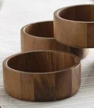 Bol en bois naturel artisanal avec finition lisse, idéal pour les salades, les fruits, les collations, les pâtes, décoration rustique pour la salle à manger ou la cuisine. - Product Image 4