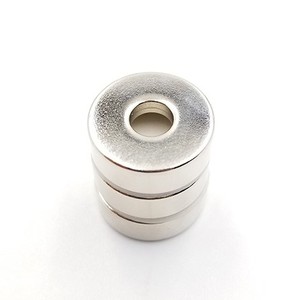 Anello magnetico al neodimio <span class=keywords><strong>calamite</strong></span> Ndfeb con anello a disco con materiali magnetici permanenti <span class=keywords><strong>molto</strong></span> <span class=keywords><strong>forti</strong></span> - Product Image 4