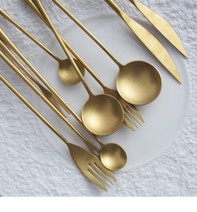 Cuillère à servir les aliments couverts en miroir cuillère à couverts louche à soupe aux nouilles cuillère à couverts à long manche naturel de 8 pouces - Product Image 2