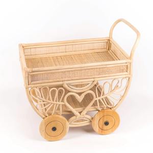 Carrito de servicio de ratán Bao Minh, cochecito de mimbre para niñas y muñeco de juguete para niños de 5 a 7 años L 55xW 38xH 53cm - Product Image 1