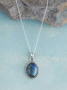 Collier de Labradorite en argent sterling massif Pendentif fait à la main avec chaîne Bijoux de créateur pour femme Pierre de naissance de février - Product Image 5