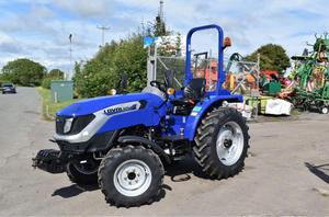 Découvrez la qualité supérieure des tracteurs Lovol 254, maintenant disponibles à l'achat avec des options de livraison rapide pour votre commodité. - Product Image 2