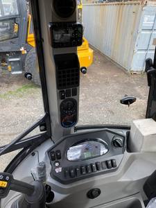 Tractor NewHolan a buen precio - Product Image 6