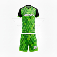 Seragam Jersey Olahraga Tim Sepak Bola Pria Tanpa Lengan V-neck Berkualitas Tinggi dengan Logo Cetak Kustom Set Kaos Kaki 100% Poliester