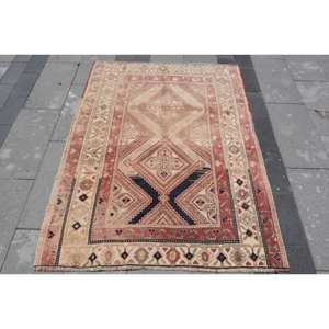 Alfombra Turca Clásica de Estilo Kilim, Color Beige Rojizo, Gran Tamaño, 4.1 x 5.5 pies, Diseño de Patchwork, Ecológica, con Base de Látex y Lana, Grosor de 10 mm - Product Image 1